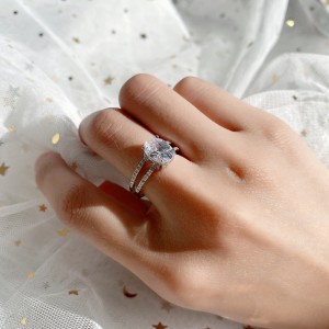 Silver Cubic Zirconia Solitaire Ring 70200005