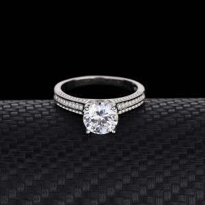 Silver Cubic Zirconia Solitaire Ring 70200010