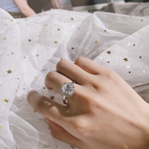 Silver Cubic Zirconia Solitaire Ring 70200042
