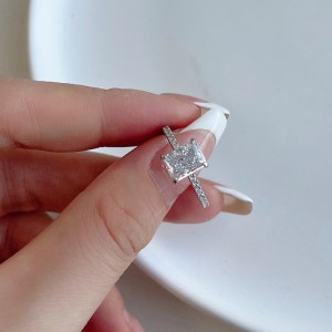 8A Princess Cut Rectangle Decor Zirconia Solitaire Ring 70200089