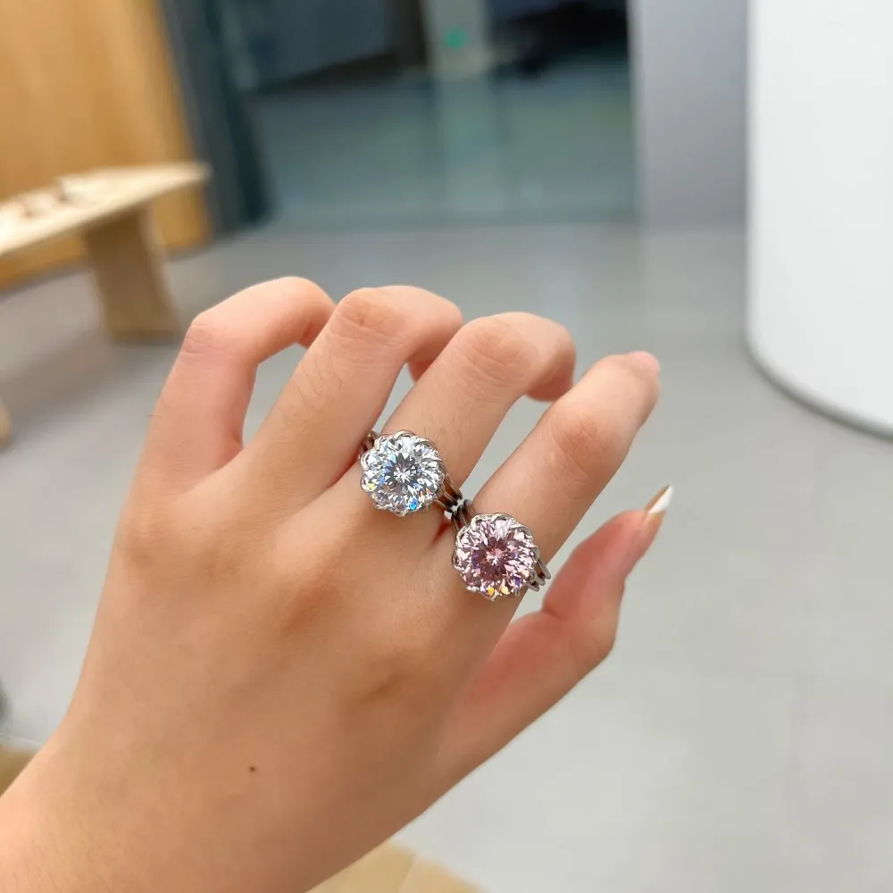 Premium Flower Crush Ice Zirconia Solitaire Ring 70200092 - image2