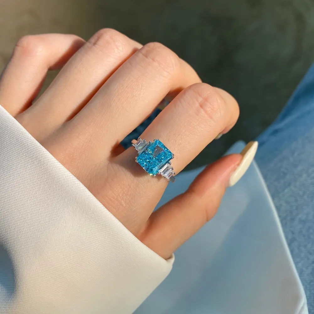 Premium Flower Crush Ice Zirconia Solitaire Ring 70200093 - image1