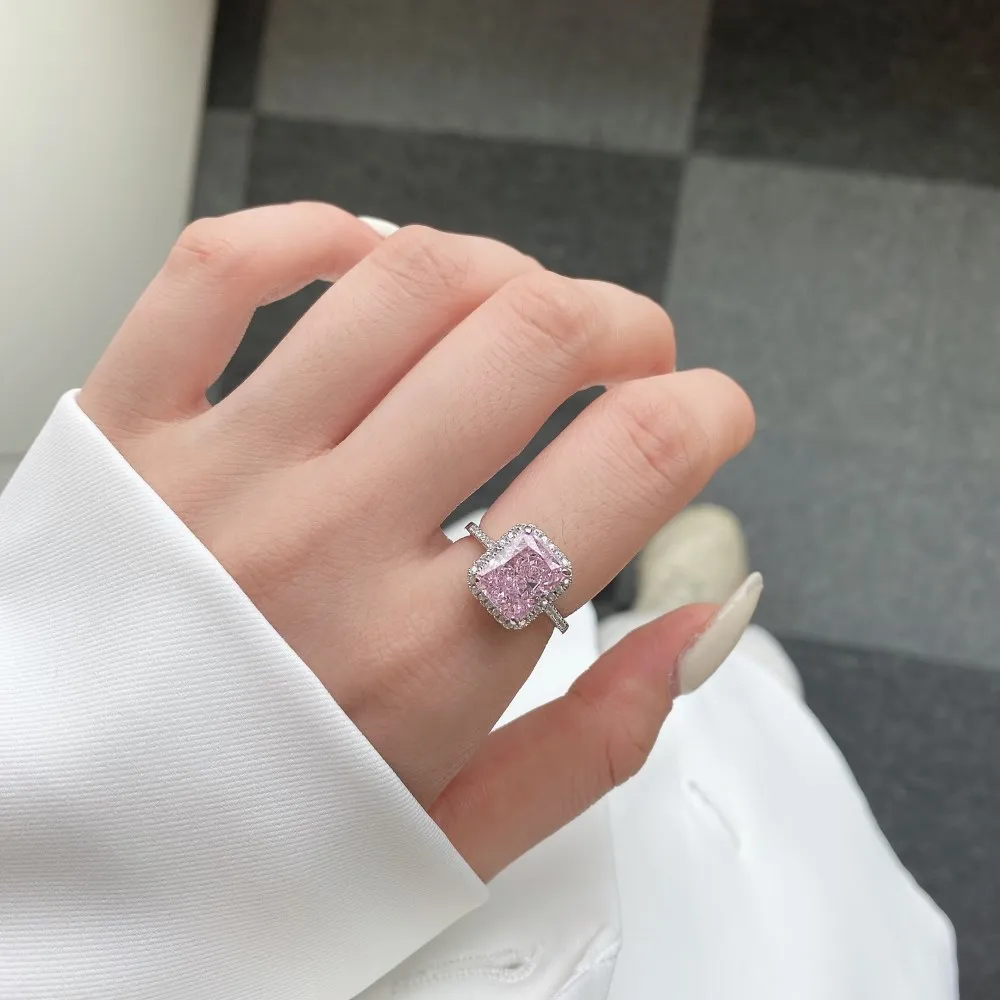 Crushed Ice Lab Cocktail Zirconia Solitaire Ring 70200095 - image1
