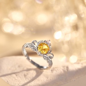 8A Cubic Zirconia Crown Wedding Ring 70200115