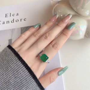 Vintage 8A Square Cubic Zirconia Party Ring 70200133