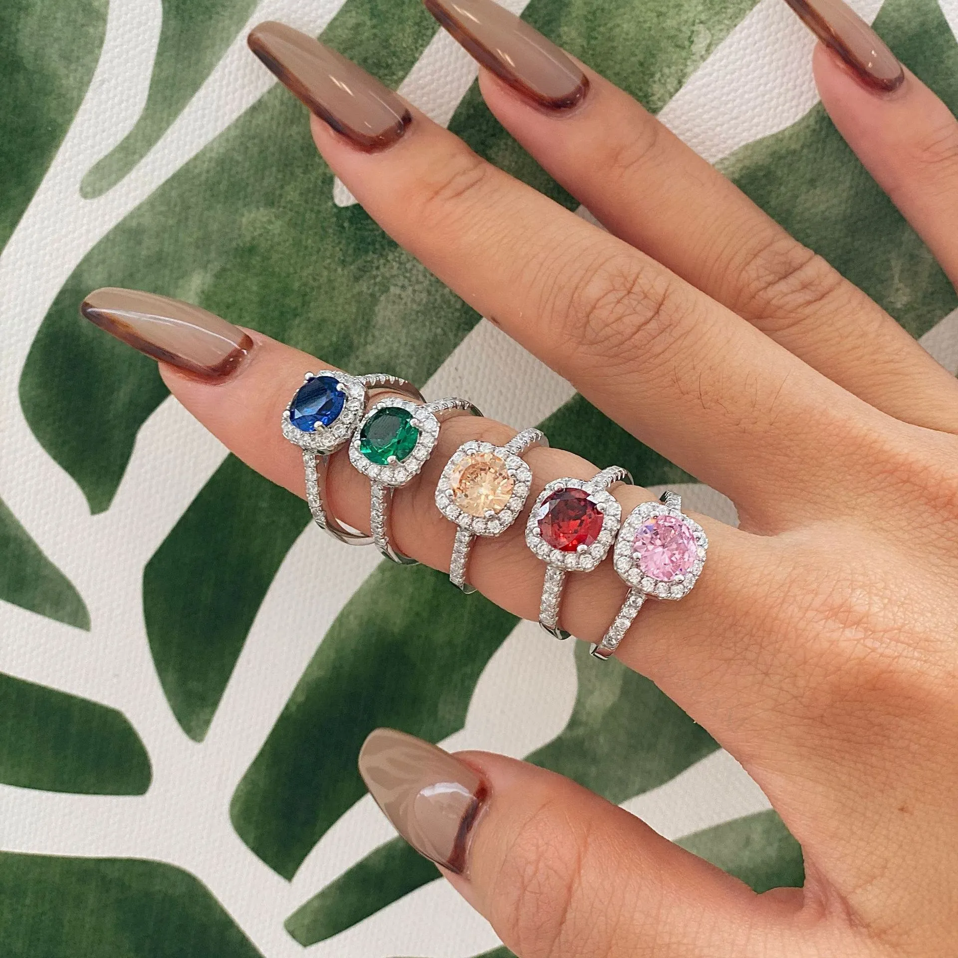 Vintage 5A Round Cubic Zirconia Party Ring 70200134 - image1