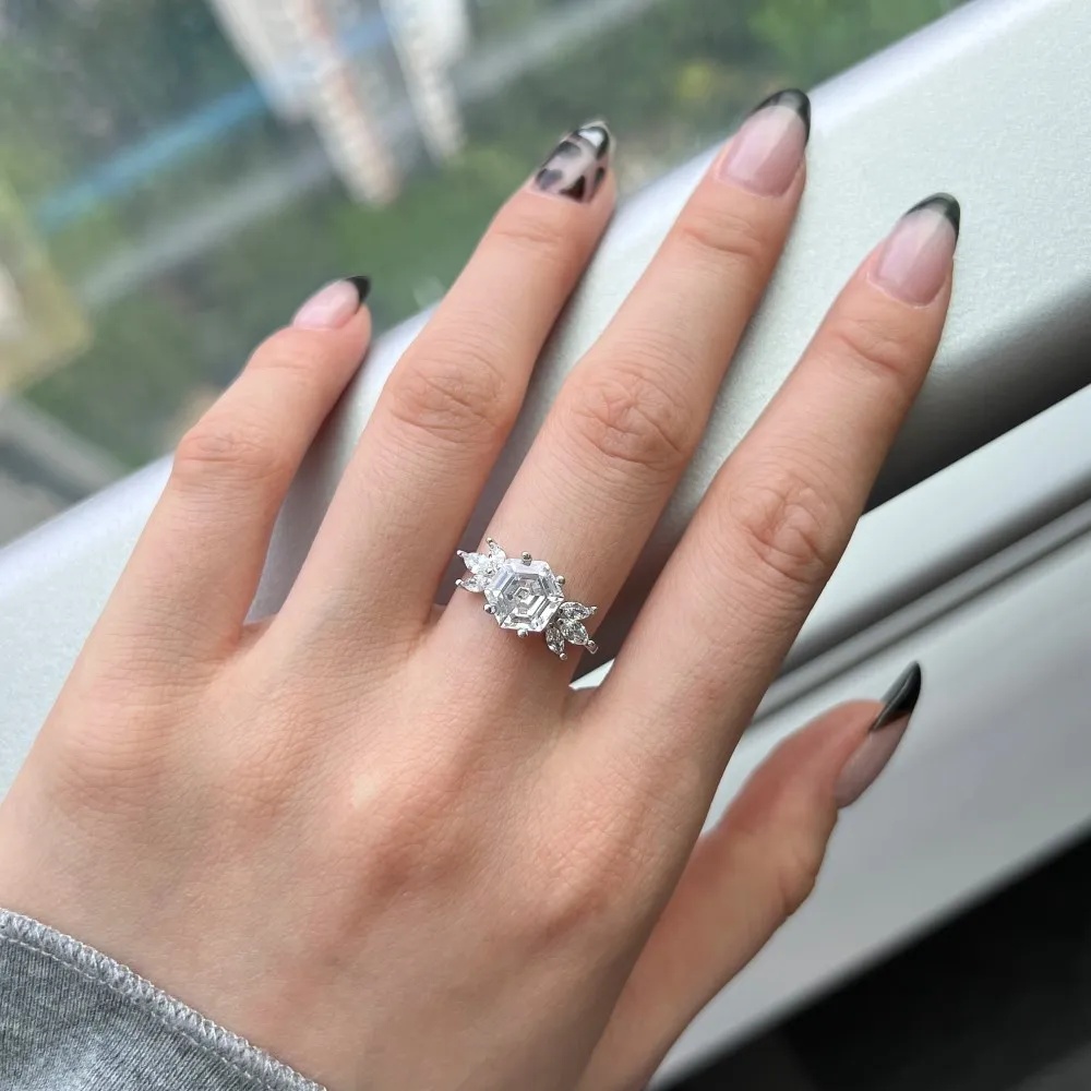 Sparkle Hexagon Snowflake Cubic Zirconia Party Ring 70200190 - image1