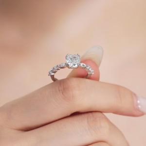 925 Sterling Silver Square Zirconia Solitaire Ring 70200217