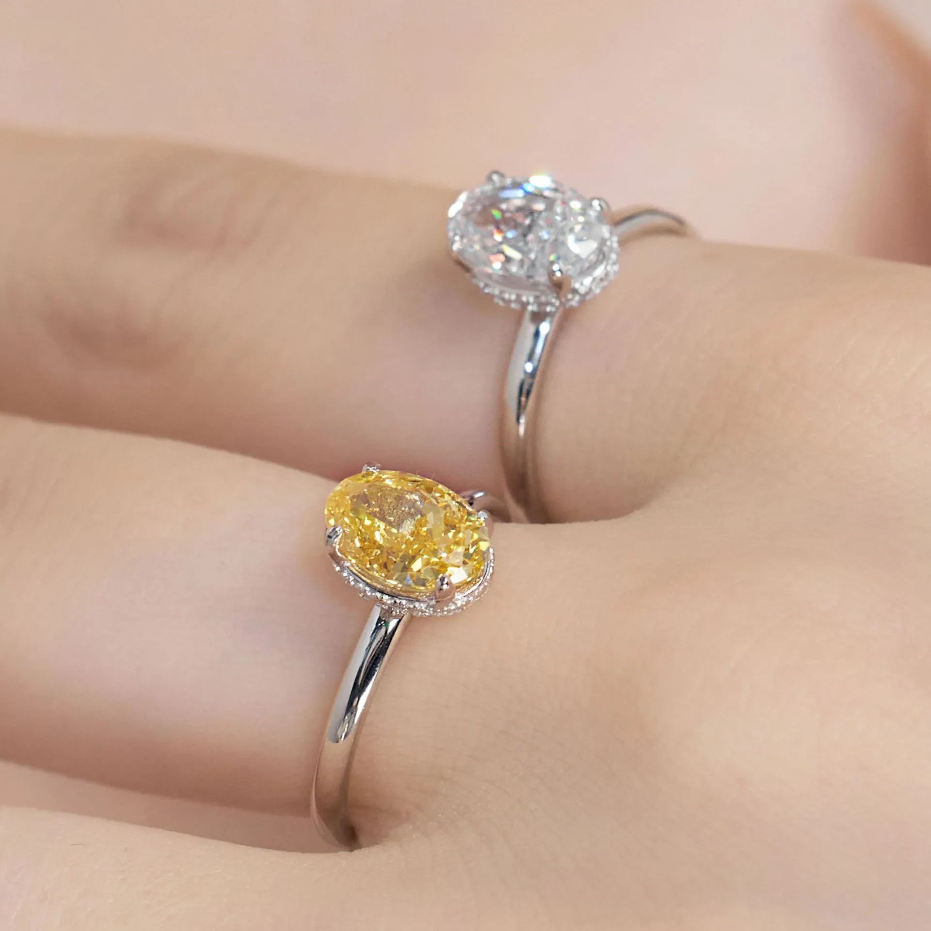 925 Sterling Silver Oval Zirconia Solitaire Ring 70200218 - image1
