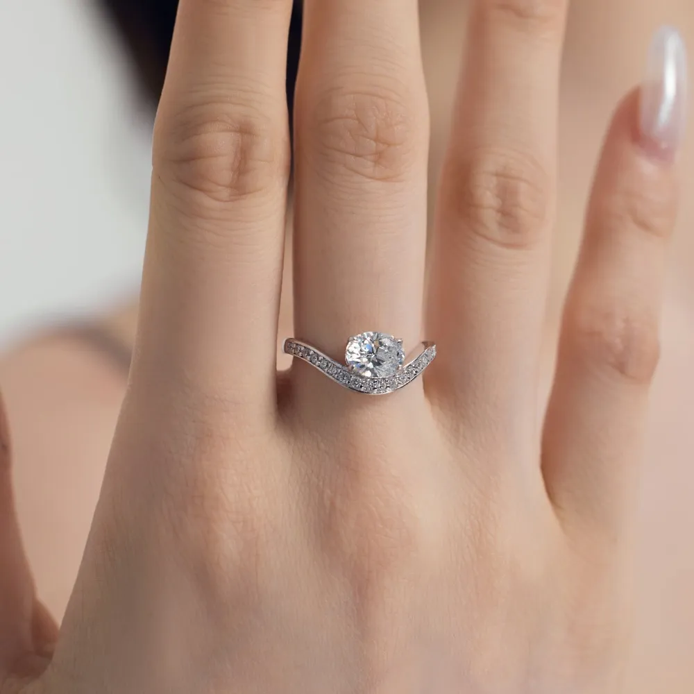 925 Sterling Silver Sparkle Oval Zirconia Solitaire Ring 70200222 - image1