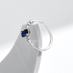 925 Sterling Silver Oval Simulated Sapphire Ring 70200303