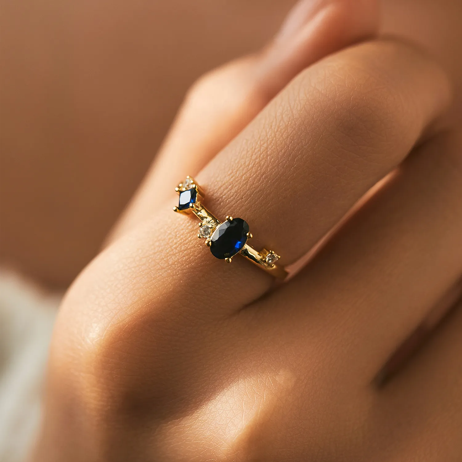 925 Sterling Silver Asymmetrical Oval Simulated Sapphire Ring 70200304 - image1