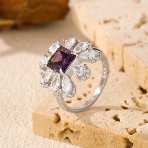 925 Sterling Silver Violet Zircon Cocktail Ring 70200320