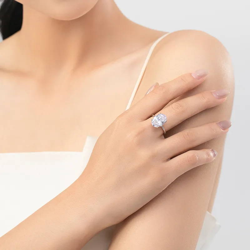 925 Sterling Silver Oval-Cut CZ Solitaire Ring 70200321 - image1