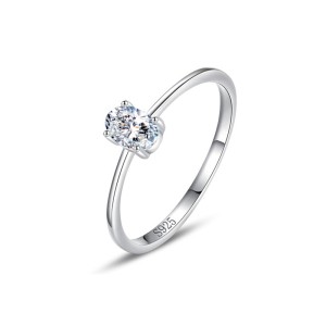925 Sterling Silver Minimalist Four-Prong Oval CZ Solitaire Ring 70200323