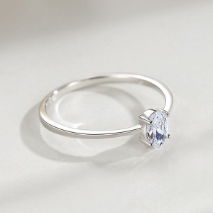 925 Sterling Silver Minimalist Four-Prong Oval CZ Solitaire Ring 70200323