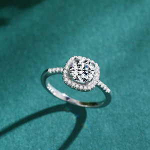 925 Sterling Silver Round-Cut Halo CZ Ring 70200335 925 Sterling Silver Round-Cut Halo CZ Ring 70200335