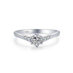 925 Sterling Silver Classic Round-Cut CZ Solitaire Ring 70200337 925 Sterling Silver Classic Round-Cut CZ Solitaire Ring 70200337