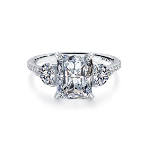 925 Sterling Silver Emerald-Cut 3 CT CZ Ring 70200339 925 Sterling Silver Emerald-Cut 3 CT CZ Ring 70200339