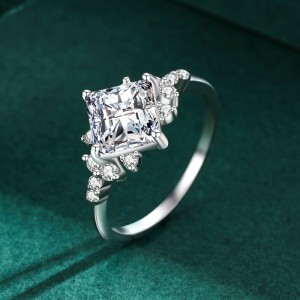 925 Sterling Silver Sparkle Princess-Cut CZ Ring 70200340 925 Sterling Silver Sparkle Princess-Cut CZ Ring 70200340
