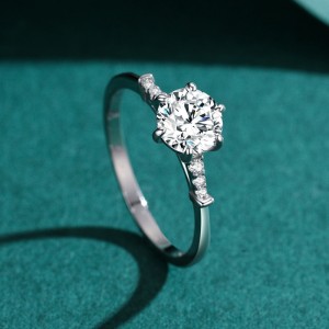 925 Sterling Silver 1 CT CZ Solitaire Ring 70200345 925 Sterling Silver 1 CT CZ Solitaire Ring 70200345