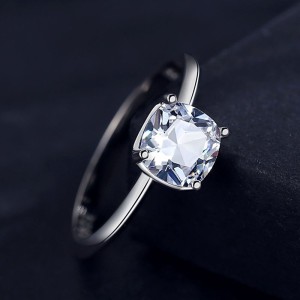 925 Sterling Silver Classic Square CZ Solitaire Ring 70200346