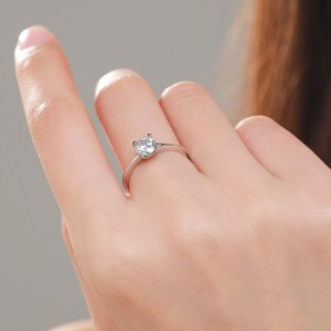 925 Sterling Silver Classic 1 CT Solitaire Band Ring 70200347 925 Sterling Silver Classic 1 CT Solitaire Band Ring 70200347