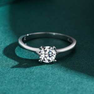 925 Sterling Silver Classic 1 CT Solitaire Band Ring 70200347 925 Sterling Silver Classic 1 CT Solitaire Band Ring 70200347