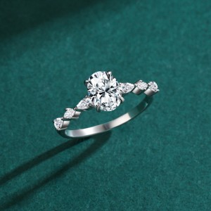 925 Sterling Silver Classic Oval CZ Ring 70200348 925 Sterling Silver Classic Oval CZ Ring 70200348