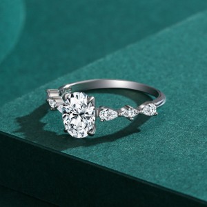925 Sterling Silver Classic Oval CZ Ring 70200348 925 Sterling Silver Classic Oval CZ Ring 70200348