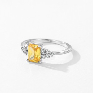 925 Sterling Silver Emerald-Cut Yellow CZ Ring 70200350 925 Sterling Silver Emerald-Cut Yellow CZ Ring 70200350