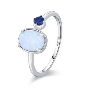 925 Sterling Silver Vintage Iridescent Blue Opal Ring 70200359 925 Sterling Silver Vintage Iridescent Blue Opal Ring 70200359