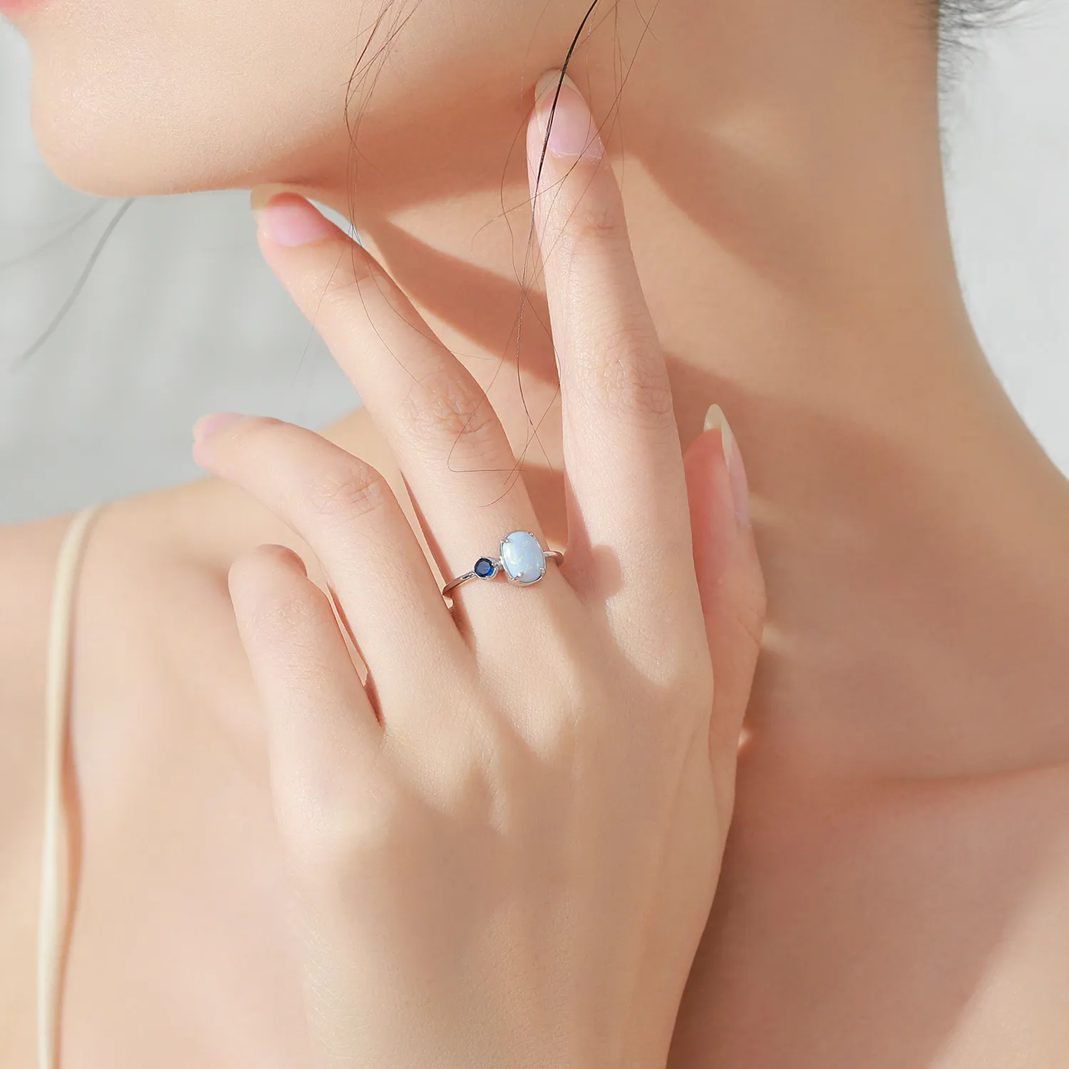 925 Sterling Silver Vintage Iridescent Blue Opal Ring 70200359 - image1