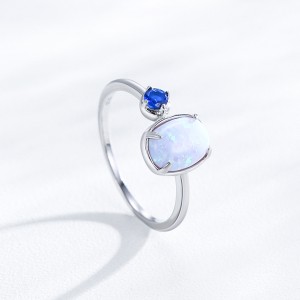 925 Sterling Silver Vintage Iridescent Blue Opal Ring 70200359 925 Sterling Silver Vintage Iridescent Blue Opal Ring 70200359
