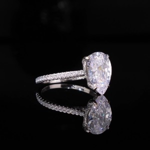 925 Sterling Silver 3 CT Pear Cut Zircon Ring 70200364 925 Sterling Silver 3 CT Pear Cut Zircon Ring 70200364