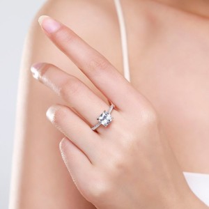 925 Sterling Silver Classic 1 CT Zircon Ring 70200370 925 Sterling Silver Classic 1 CT Zircon Ring 70200370