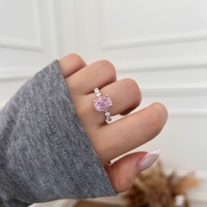 925 Sterling Silver Crushed Ice Cushion 8A Zirconia Ring 70200381