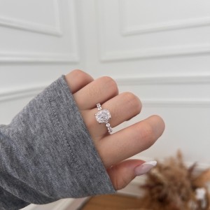 925 Sterling Silver Crushed Ice Cushion 8A Zirconia Ring 70200381