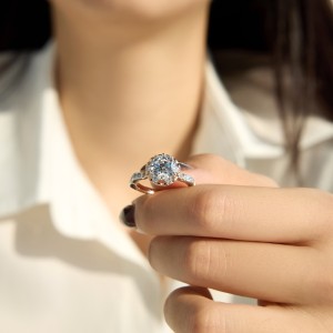 925 Sterling Silver Two-Tone Floral Halo Ring 70200383