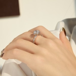 925 Sterling Silver Two-Tone Floral Halo Ring 70200383