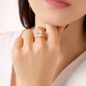 925 Sterling Silver Bezel-Set Oval Solitaire Ring 70200386