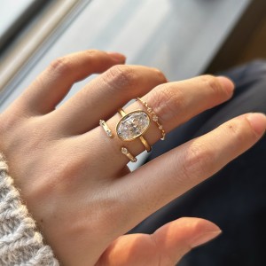 925 Sterling Silver Bezel-Set Oval Solitaire Ring 70200386