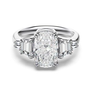 925 Sterling Silver Crushed Ice Cushion Three-Stone Ring 70200391