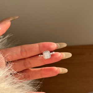 925 Sterling Silver Crushed Ice Radiant Halo Ring 70200396 925 Sterling Silver Crushed Ice Radiant Halo Ring 70200396