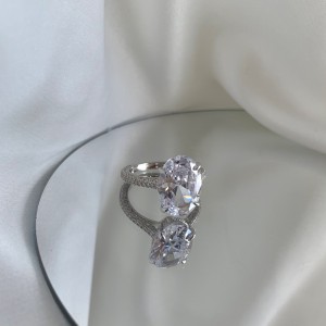 925 Sterling Silver Oval Solitaire Pave Ring 70200397