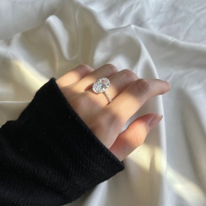 925 Sterling Silver Oval Solitaire Pave Ring 70200397