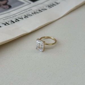 925 Sterling Silver Emerald-Cut Solitaire Ring 70200398