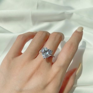 925 Sterling Silver Zirconia 8*8 Love Heart Rings 70300015