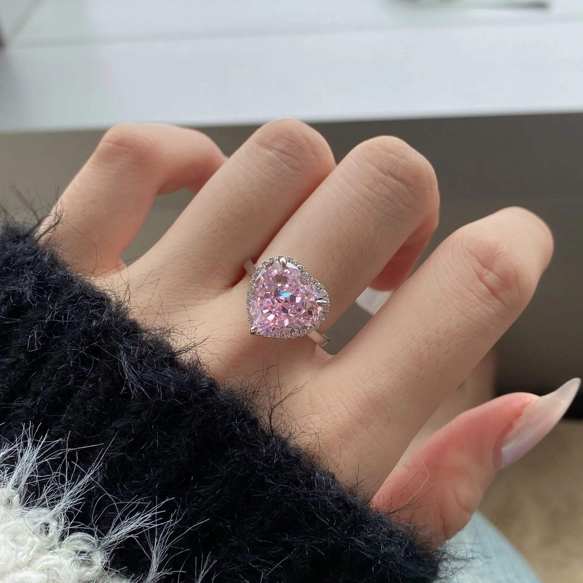 8A Zirconia Heart Wedding Party Ring 70300028 - image2