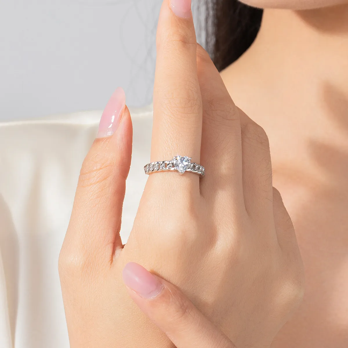 Chain Hearts Zirconia Wedding Party Ring 70300046 - image2